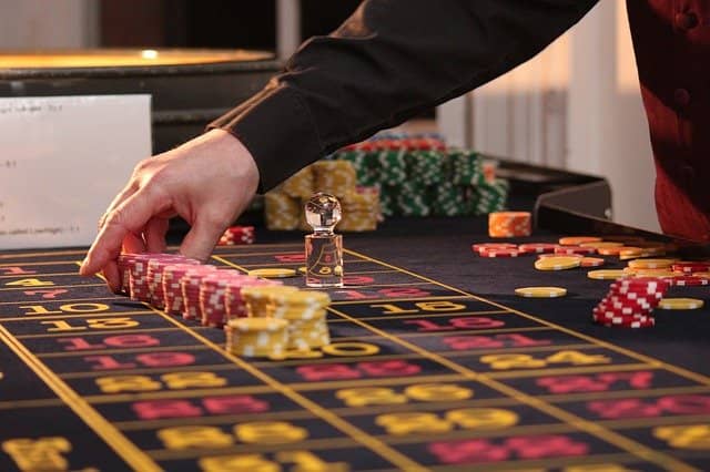  qué es un croupier 